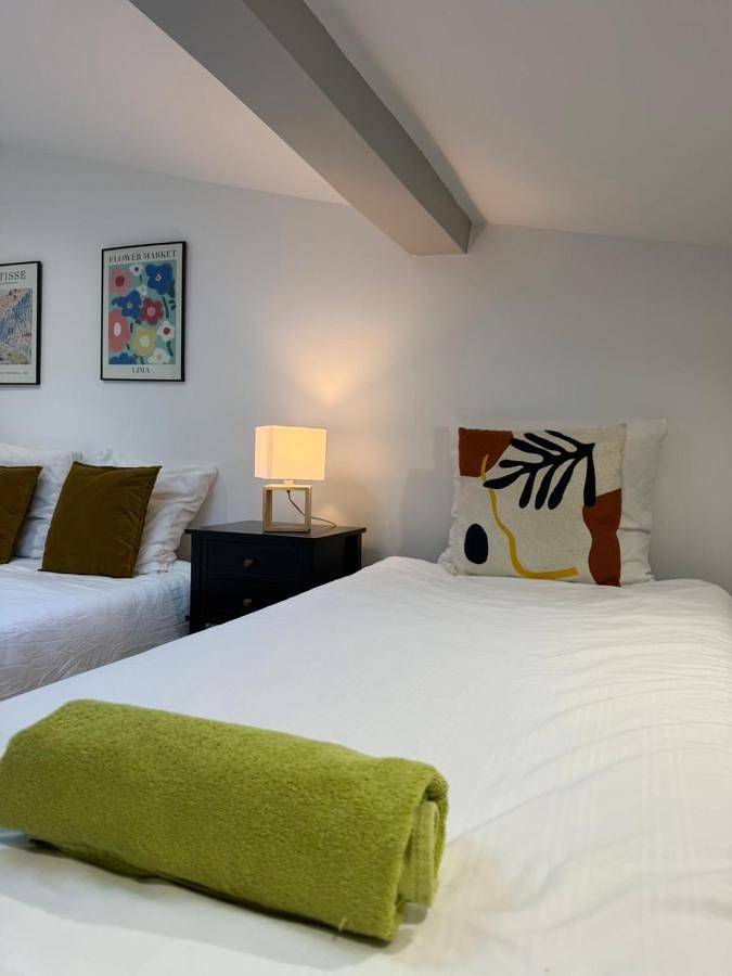 Appartement entier, Two-Bedroom Apartment in Tournon-sur-Rhône, Région de Tournon-sur-Rhône