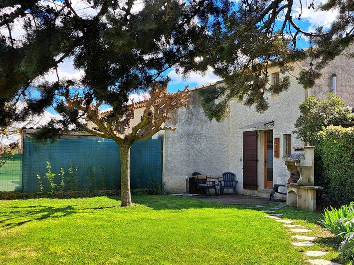 Gîte pour 2 personnes, avec terrasse et jardin, animaux acceptés
