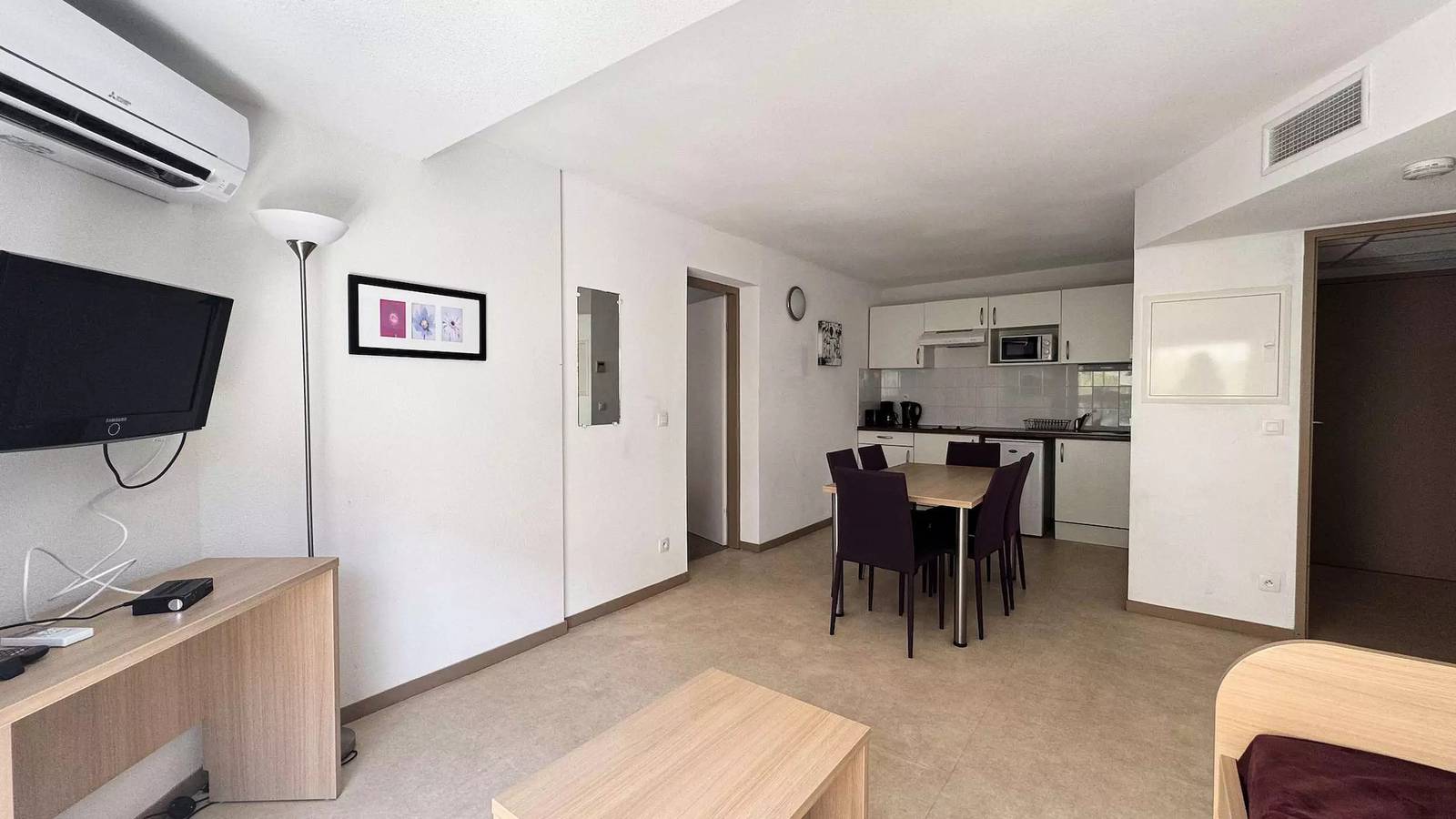 Appartement entier, Appartement moderne avec piscine, parking et WiFi près de Fillols in Vernet-les-Bains, Parc naturel régional des Pyrénées catalanes