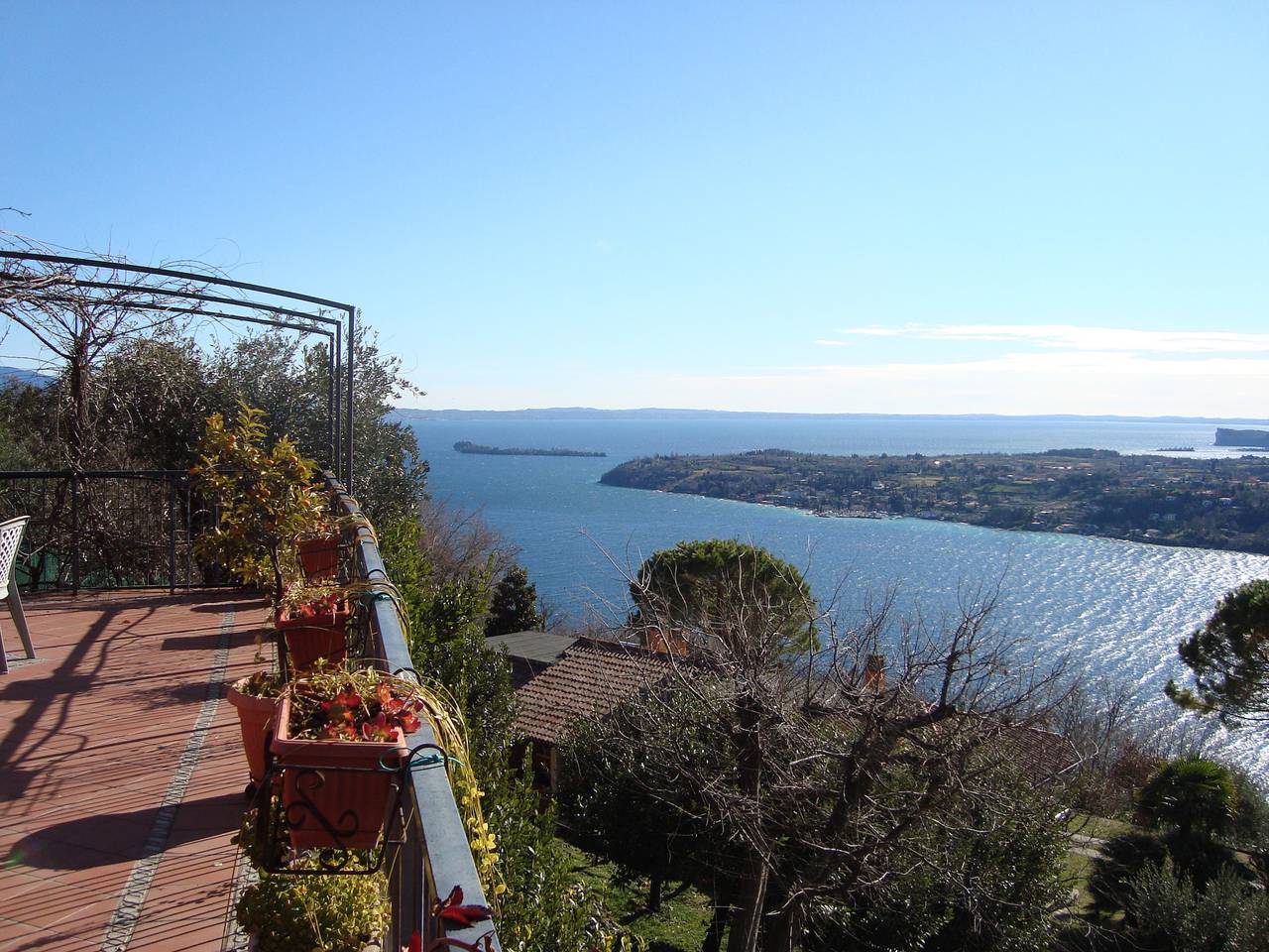 Ganze Wohnung, Casale Massina Quarzo a Salò By Bookinggardalake in Salò, Gardasee-Berge