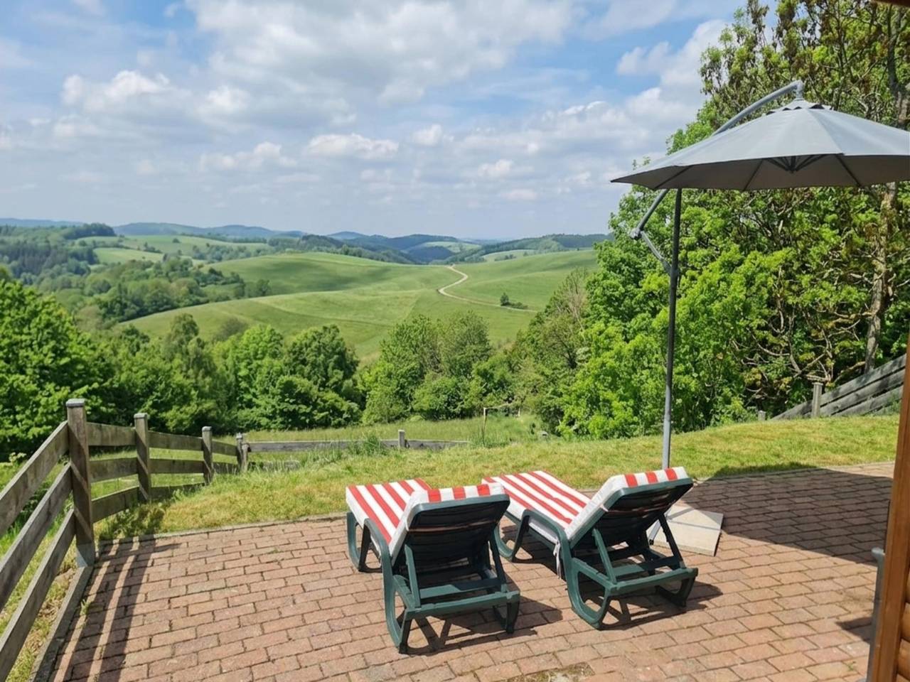 Ganze Wohnung, Ferienwohnung mit Terrasse auf einem Landgut in Liebenfels, Mittelkärnten