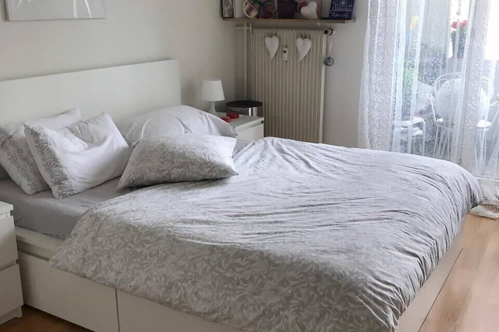 Entire apartment, Suite, bedroom, bathroom, kitchen in Basel, Region Basel RDK