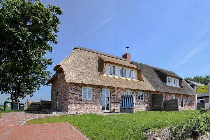 Bauernhof für 4 Personen, mit Terrasse und Garten, mit Haustier in Dagebüll