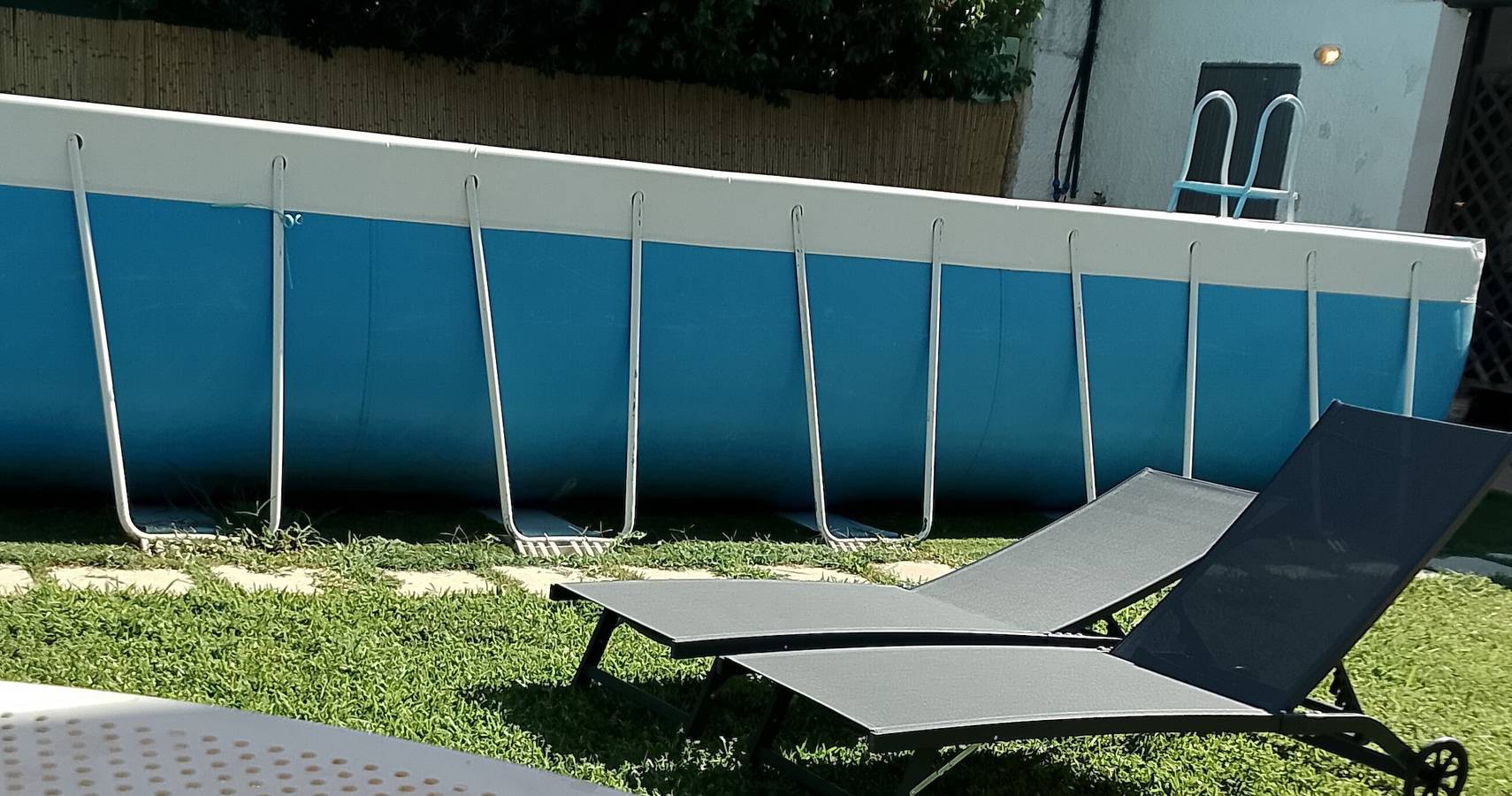 Villa 'Nonna Anna' con piscina fuori terra, terrazza privata e Wi-Fi, forno a legna e barbecue in Siracusa, Siracusa e dintorni