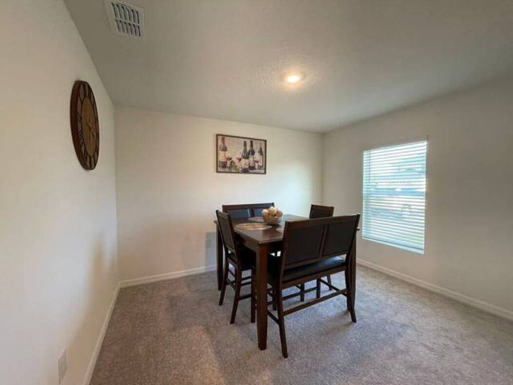 Cheerful 4 Bedrooms New Construction Home in Lake Marion (FL)