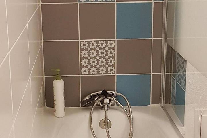 Apartamento entero, Apartamento a 100 metros de la playa ya 400 metros del Talaso. in Concarneau, Region de Quimper