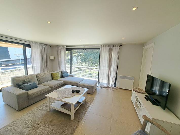 Gîte pour 7 personnes, avec terrasse et jardin dans Ostdunkerque-Bains