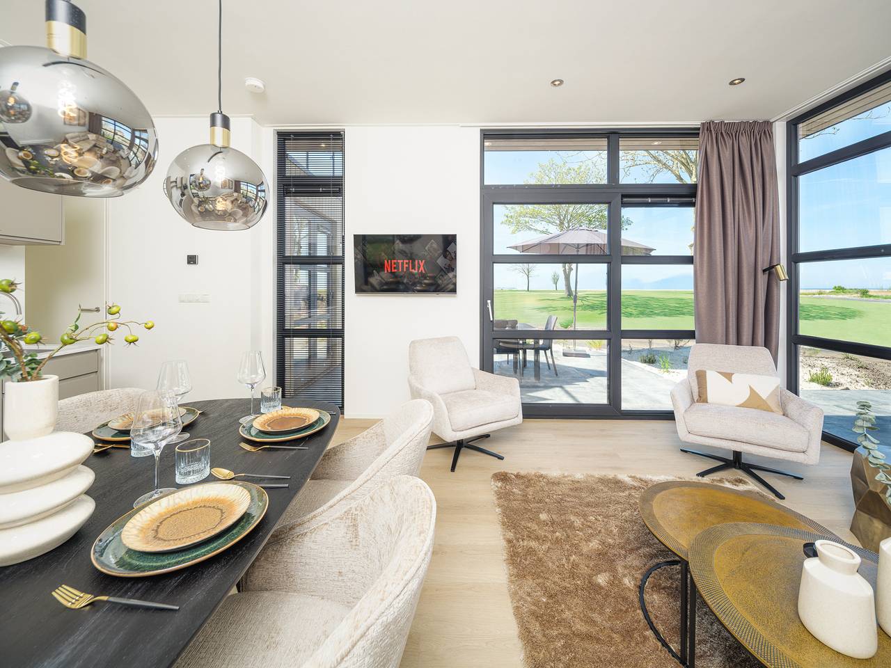 Ganze Wohnung, Villa L-Meerzicht | 6 pers. Roof terrace in Workum, Ijsselmeer