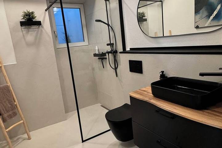 Ganze Wohnung, Exklusives Whirpool Apartment & Bergblick in Steinhöring, Oberbayern