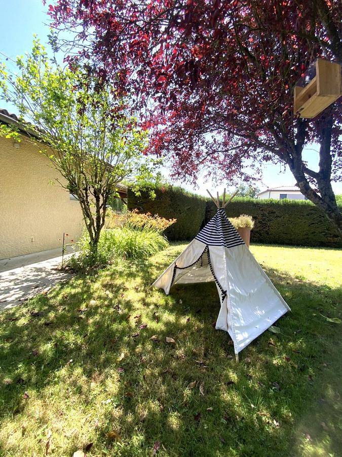 Location de vacances pour 6 personnes, avec Terrasse et Piscine à Ambérieux-en-Dombes - 3