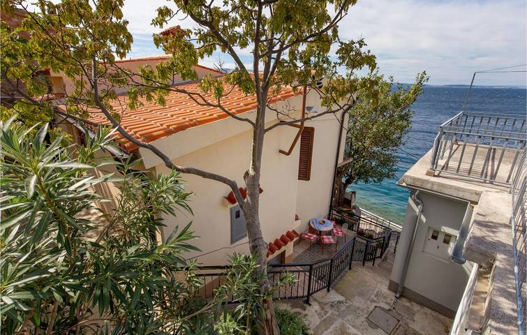 Ferienwohnung für 2 Personen, mit Terrasse in Kvarner Bucht