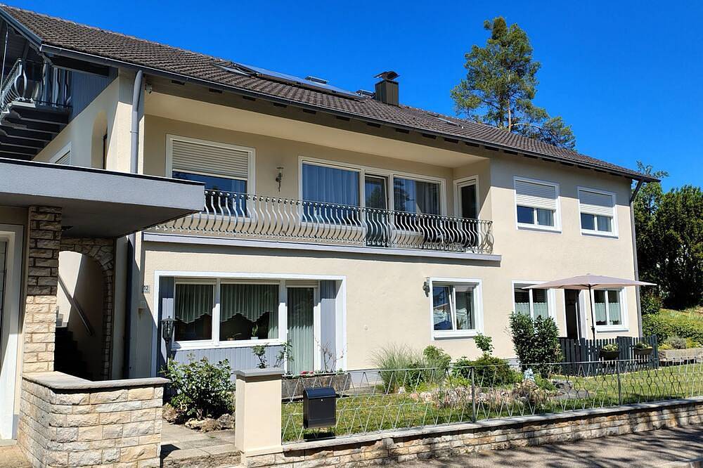 Ganze Wohnung, Große, freundliche Ferienwohnung (120qm) mit Garten im Anlautertal - Altmühltal in Titting, Altmühltal