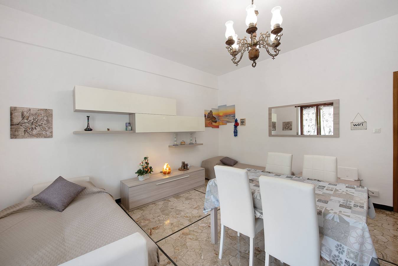 Ganze Wohnung, Ferienwohnung 'La Casa Della Gioia' mit Balkon und Wi-Fi in Serravalle Scrivia, Alessandria Provinz
