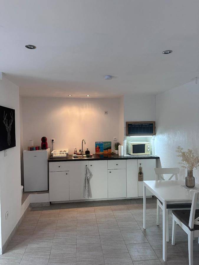 Gîte pour 2 personnes, avec jardin ainsi que piscine et terrasse, animaux acceptés à Lacroix-Falgarde - 3