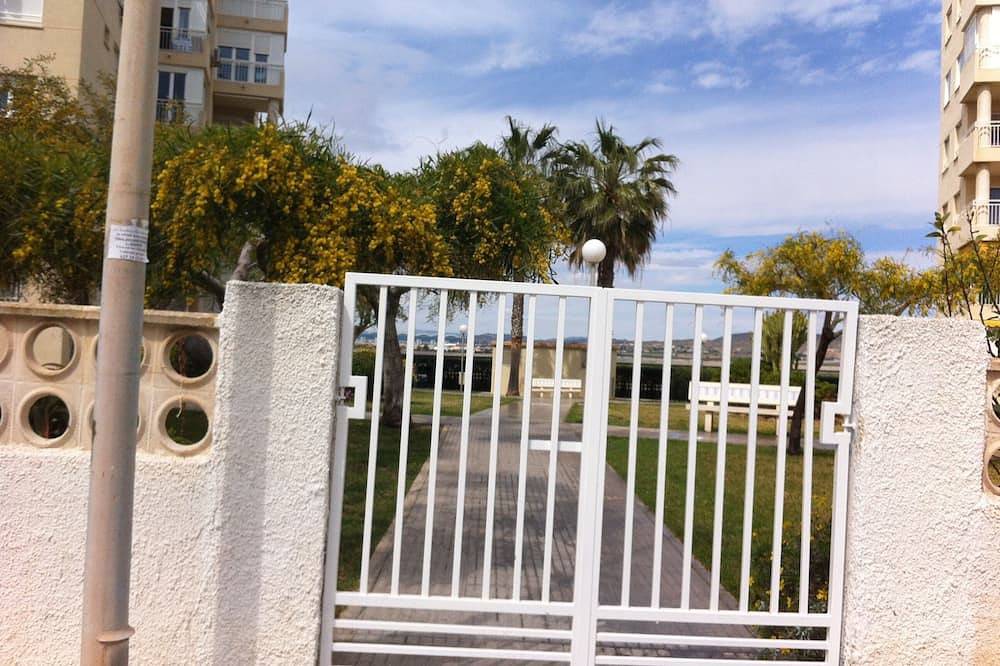 Appartamento intero, Air Conditioning, Free Wifi, Ne Tflix, Only 2 Minutes Beach in Alicante, Costa Blanca