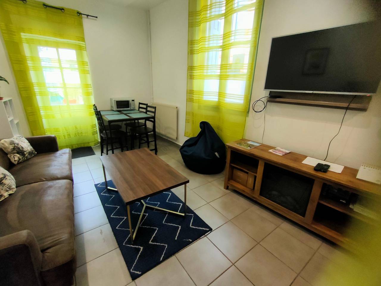 Apartamento entero, Apartamento «La Coquille» con terraza privada y Wi-Fi in Moissac, Tarn y Garona