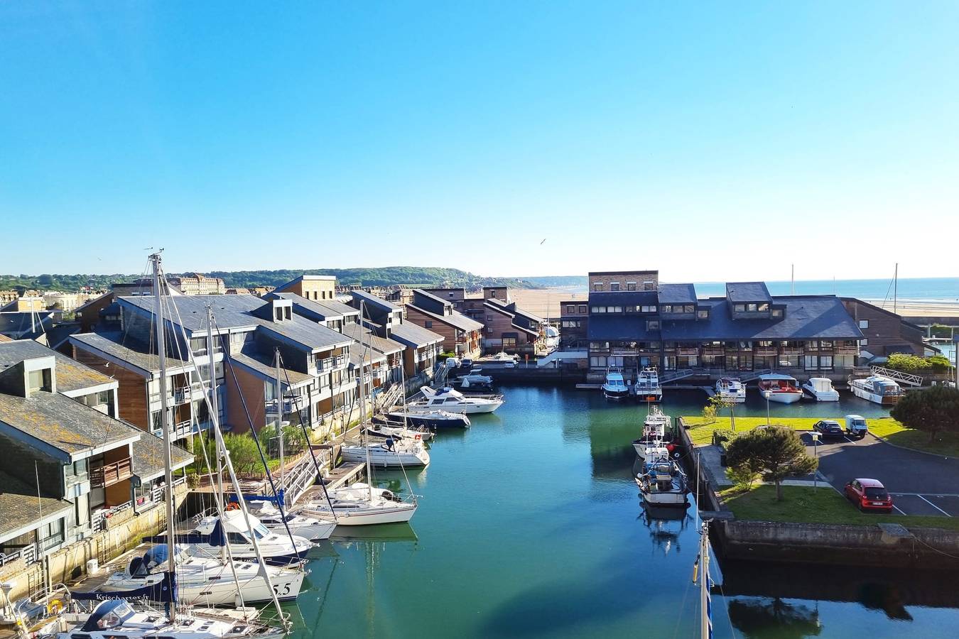 Ganze Wohnung, Ferienwohnung für 6 Personen mit Terrasse in Deauville, Lisieux und Umgebung