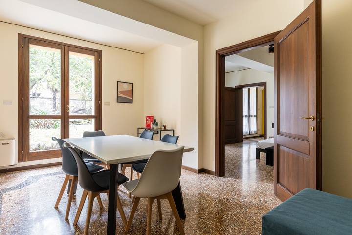 Ferienwohnung für 5 Personen, mit Garten in Bologna