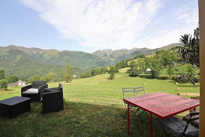 Gîte pour 4 personnes, avec jardin