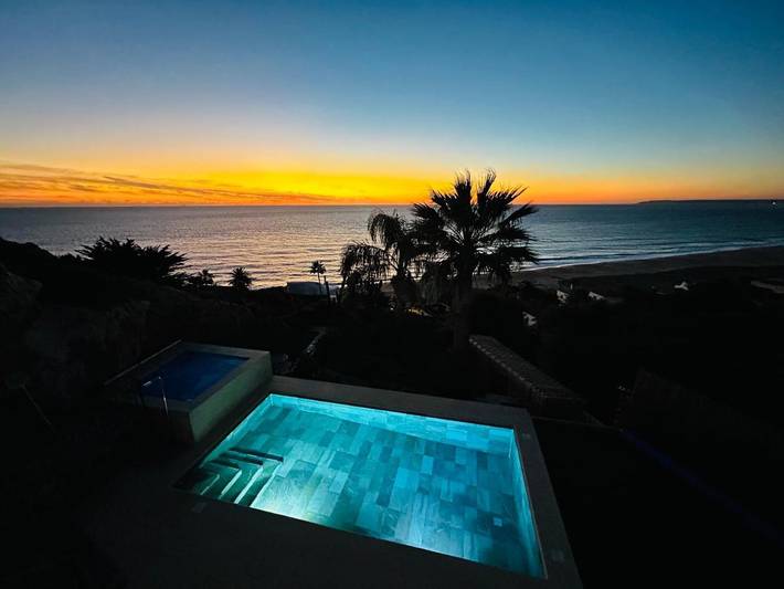 Chalet para 12 personas, con jardín además de piscina y vistas en Campo de Gibraltar - 4