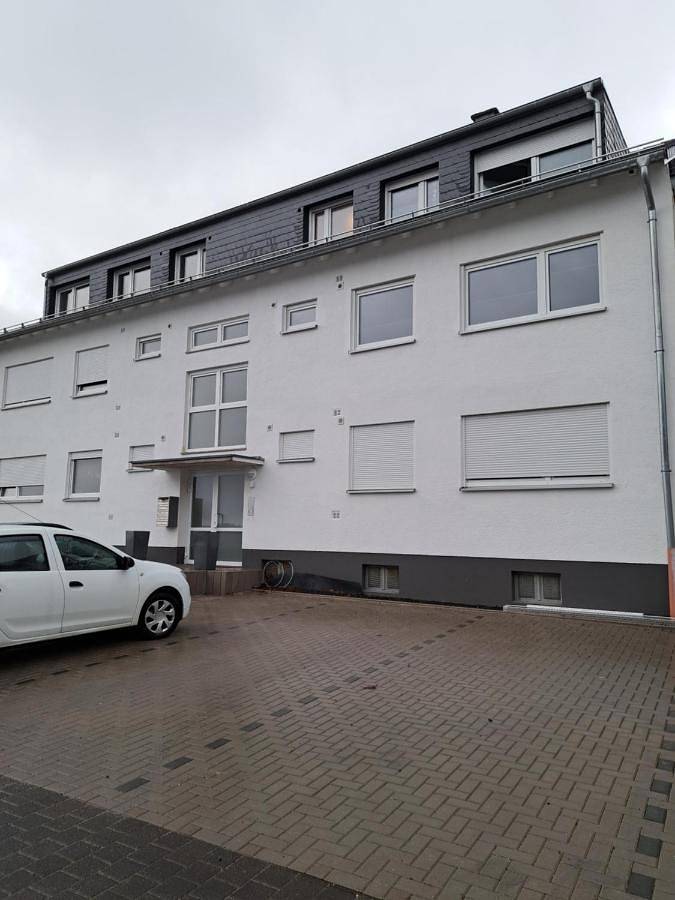 Ferienwohnung für 4 Personen, mit Balkon und Terrasse sowie Ausblick in Hermeskeil
