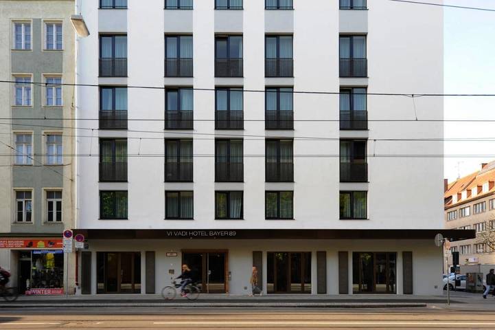 Hotel für 4 Personen, mit Terrasse beim Oktoberfest - 2