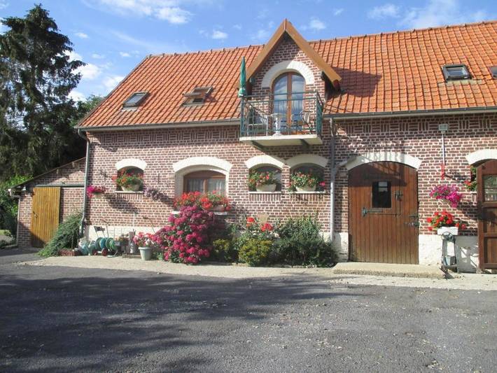 Gîte pour 5 personnes, avec balcon dans Contalmaison