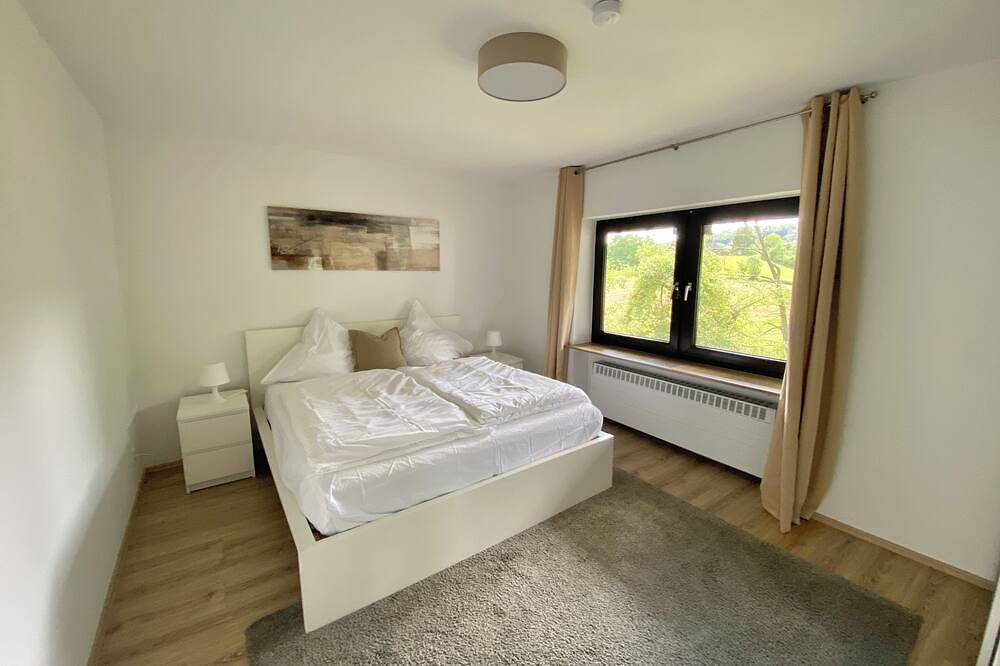 Ganze Wohnung, Große moderne 3 Zimmer Wohnung für Wanderer, Berufspendler und Touristen in Königswinter, Rhein-Sieg-Kreis