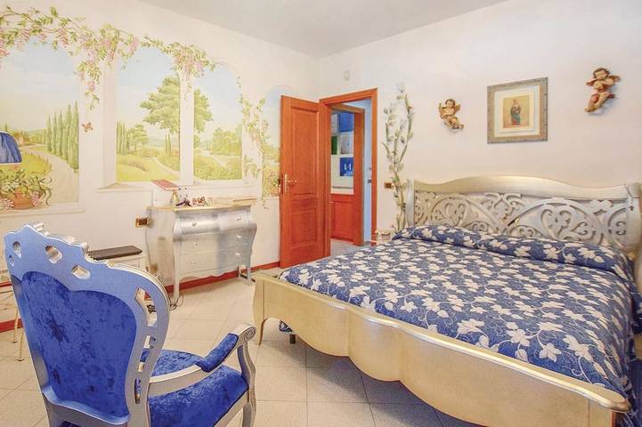 Atemberaubendes Haus mit 4 Schlafzimmern in Massarosa, Lu in Massarosa, Italienische Riviera