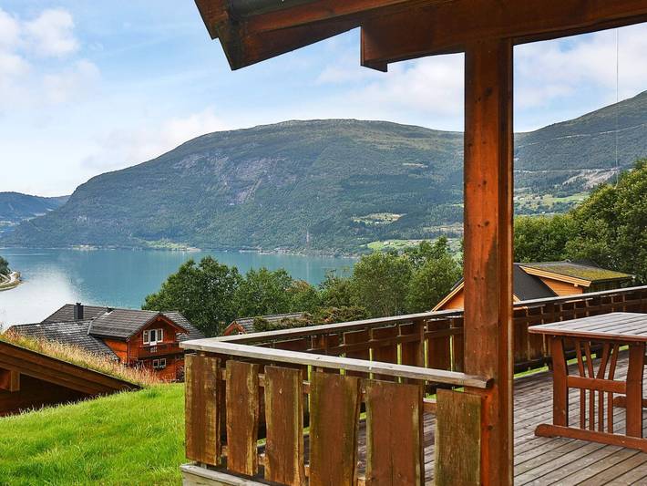 4 Personen Ferienhaus in olden in Olden, Oldevatnet