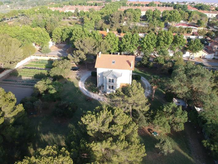 Chambre d’hôte pour 4 personnes, avec jardin à Arles - 2