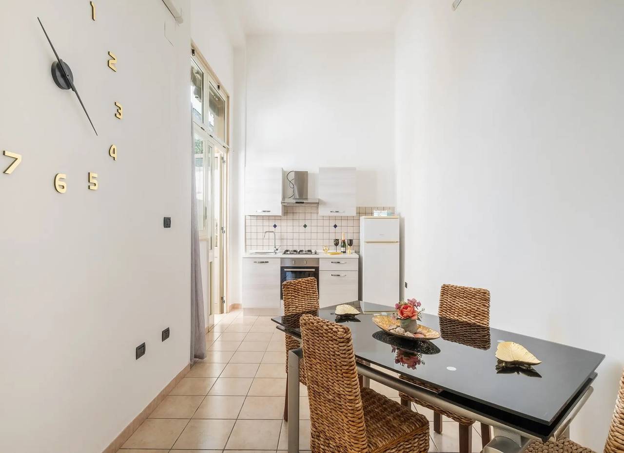 Ferienhaus 'La Pergola Mare' mit privatem Garten und Klimaanlage in Porto Cesareo, Golf von Tarent