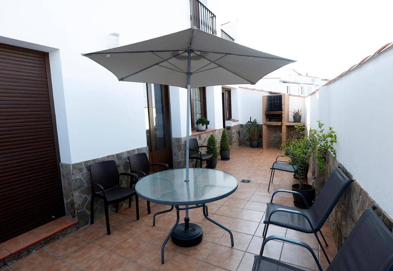 Six-Bedroom House in Segura de León, Sierra Morena