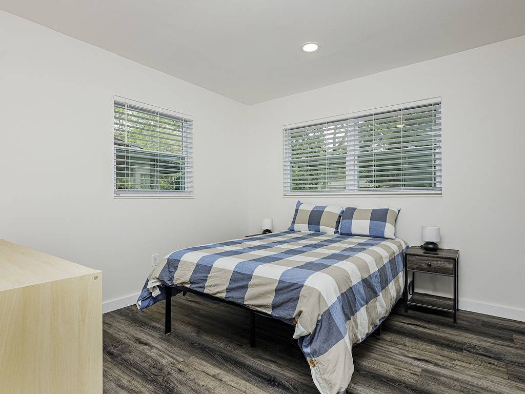 Palm View ~ Newly renovated quiet home close to Uf! in Gainesville, Alachua County