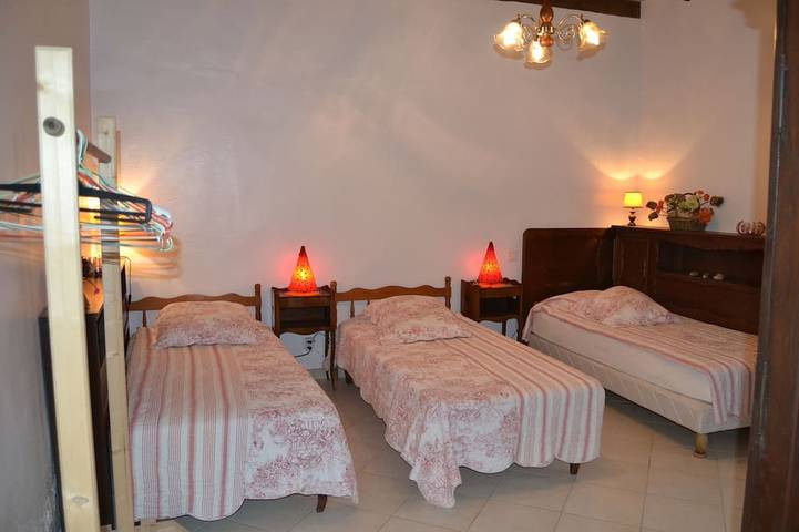 Location de vacances pour 5 personnes, avec jardin à Urval - 3