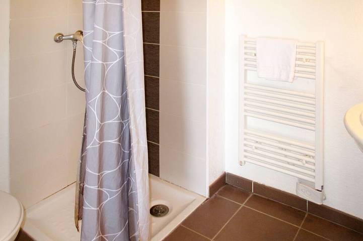 Location de vacances pour 4 personnes, avec piscine et sauna à Colombiers - 3