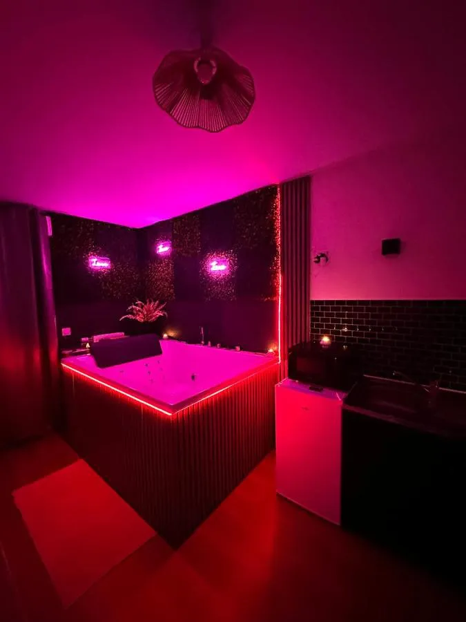 Appartement de vacances pour 4 personnes, avec terrasse et jacuzzi - 1