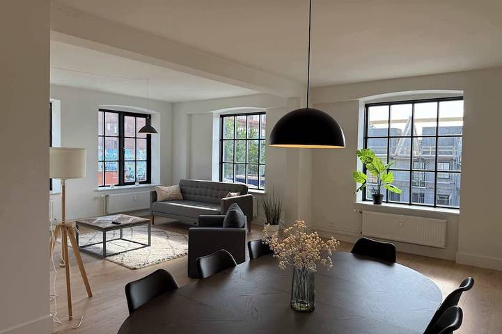 Vacation rental for 8 people, with balcony in Odense