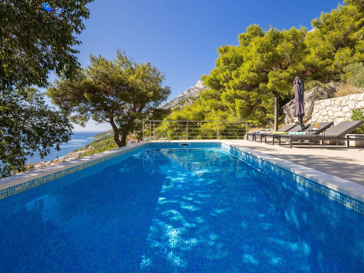 Villa Sandra - Privater Pool in Pisak, Omis-Riviera