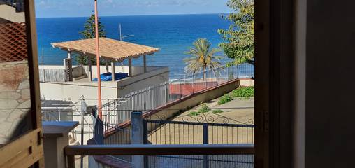 Gîte pour 3 personnes, avec terrasse à Alcamo Marina