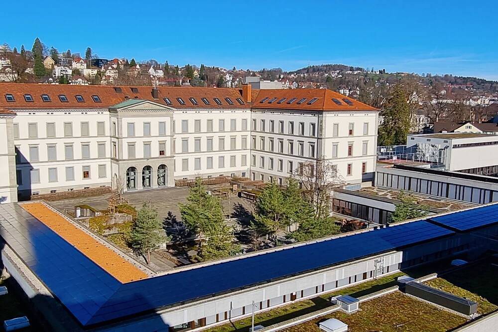 Appartamento intero, Lovely Calm & New Renovated | Near Trade Fair | Fast Wifi\n in San Gallen (Svizzera), Bodensee-Svizzera