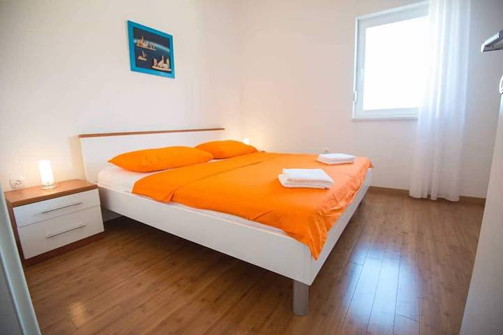 Villa pour 12 personnes, avec jardin et balcon à Slatine - 3