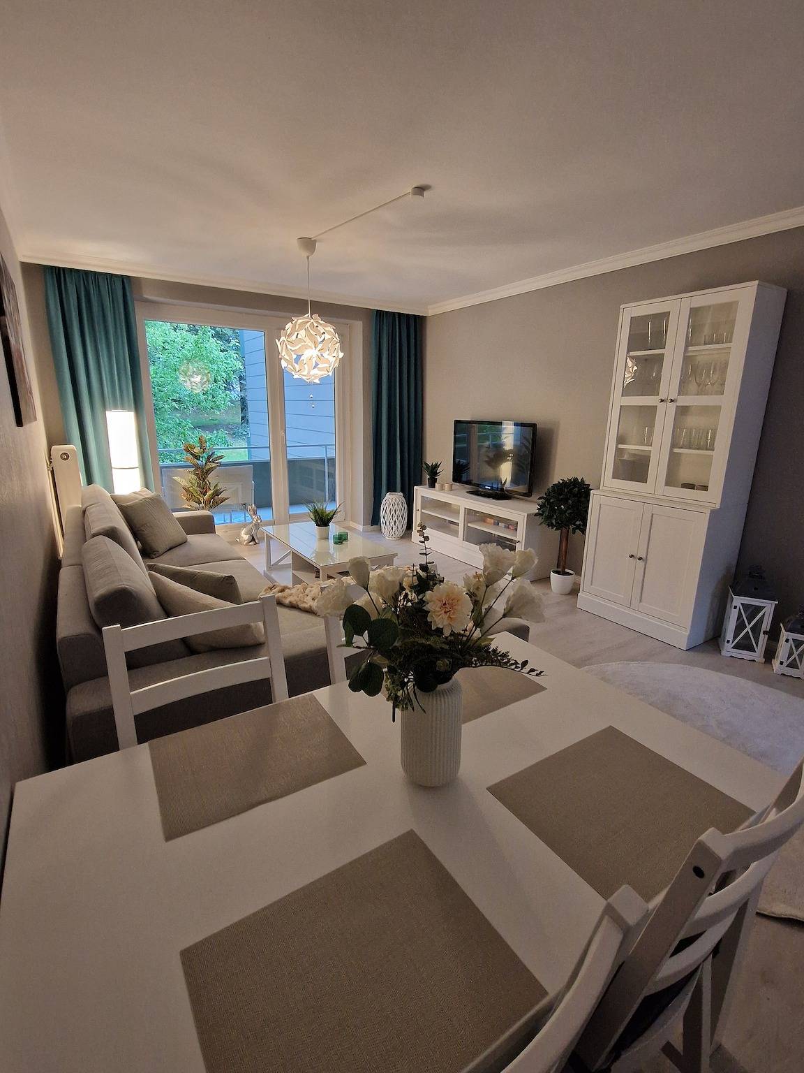 Ganze Wohnung, Fewo Eschenweg inkl. Balkon mit Gartenblick, Bettwäsche und Handtücher in Bad Harzburg, Harzvorland
