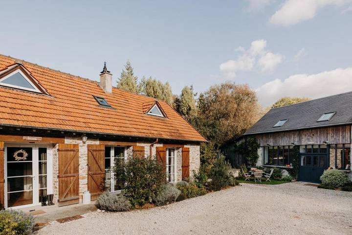 Gîte pour 2 personnes, avec vue et jardin à Droue-sur-Drouette