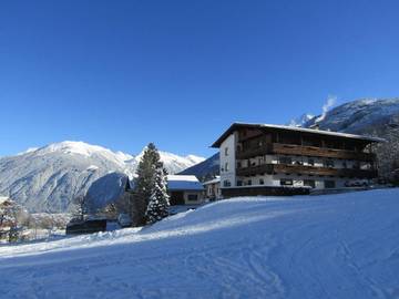 Hôtel pour 3 personnes, avec jardin ainsi que vue et sauna, animaux acceptés à Finkenberg