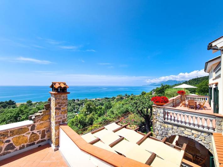 Traumvilla mit Panoramapool in Villammare, Vibonati