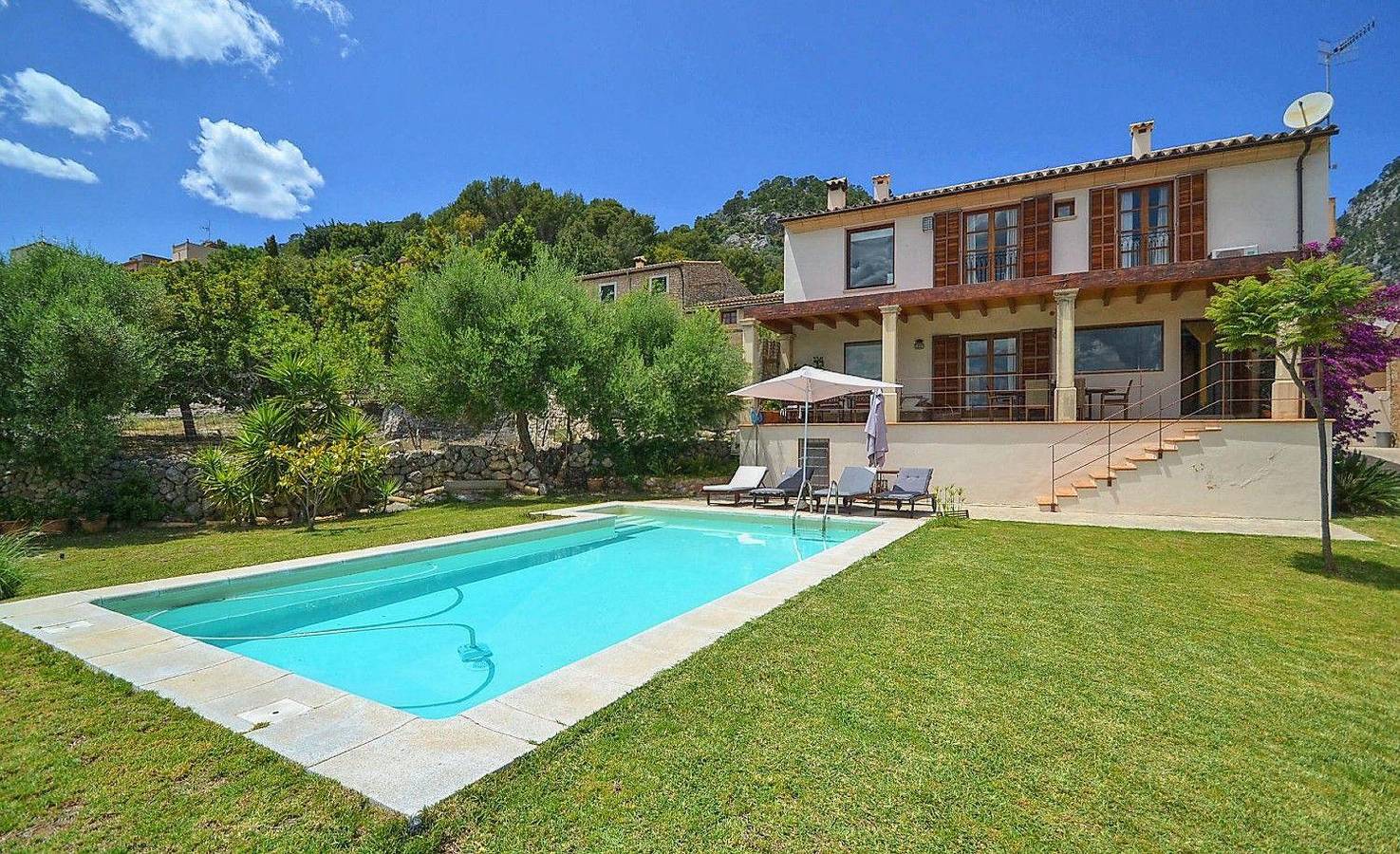 Chalet "Sacoma" mit Garten, Grill und Terrasse in Caimari, Selva