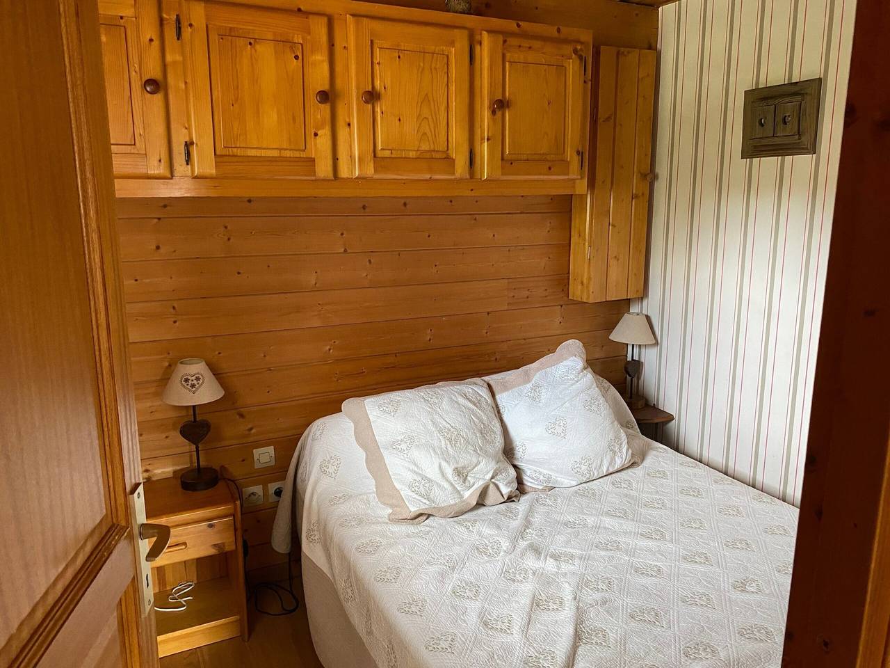 Chalet « 6p Confort-Le Chardon Blanc »: Vistas a la montaña, terraza privada y Wi-Fi in Verchaix, Region Bonneville
