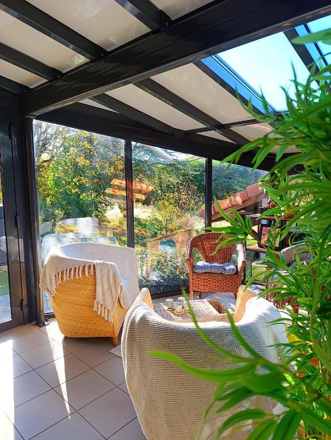 Gîte pour 2 personnes, avec jacuzzi et jardin ainsi que sauna et piscine à Saint-Christo-en-Jarez - 3