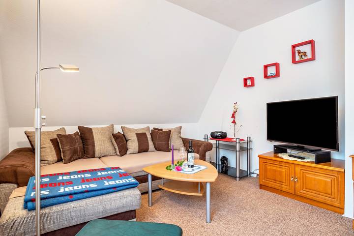 Appartement entier, Appartement 'Ferienwohnung Auf Der Insel Rügen' avec terrasse et jardin partagés in Bergen en Rügen, Bergen sur l'île de Rügen et ses environs